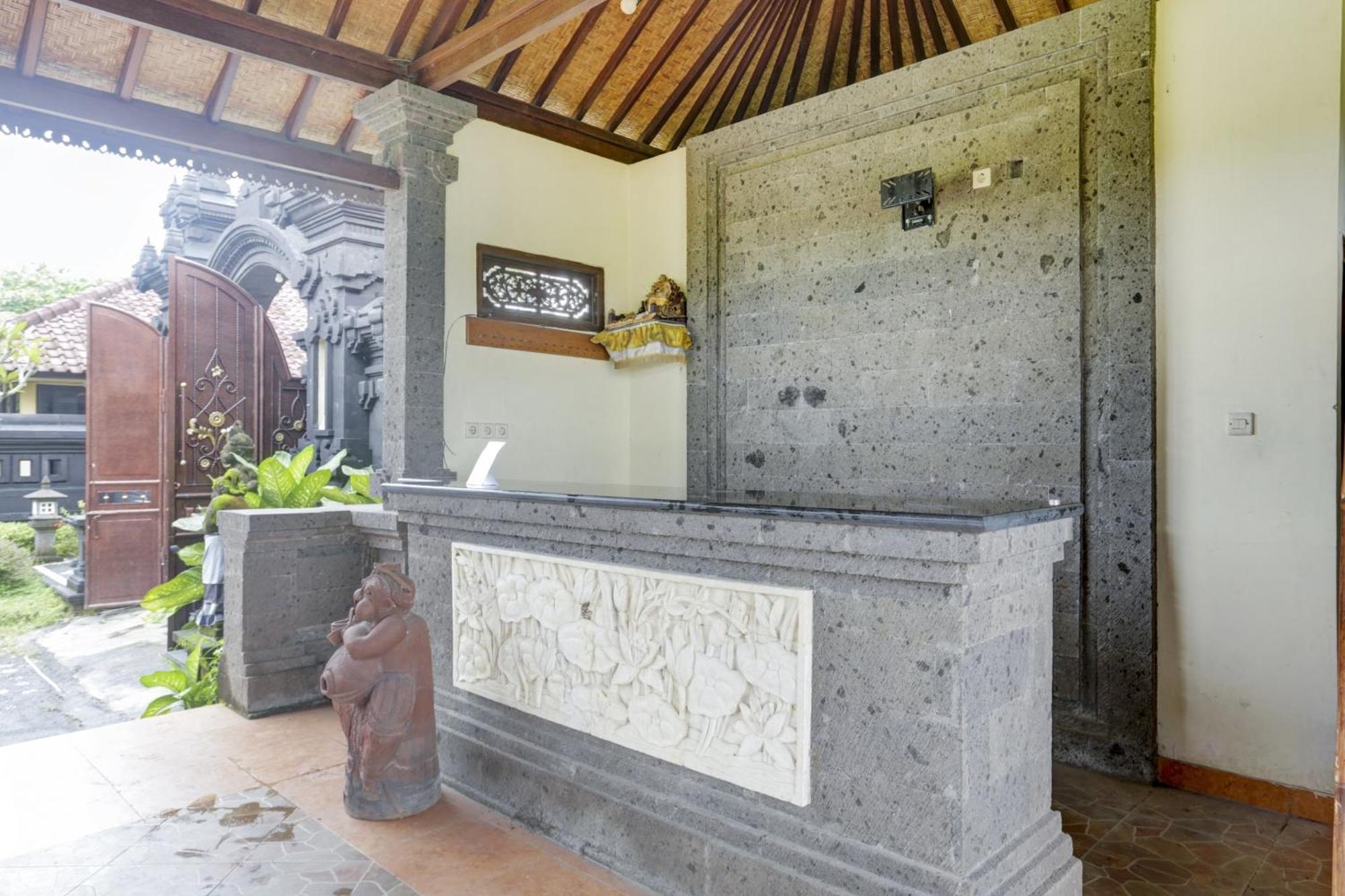 OYO 1762 Hotel Astiti Graha Tanah Lot Esterno foto