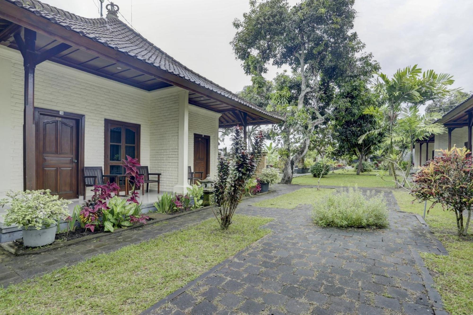 OYO 1762 Hotel Astiti Graha Tanah Lot Esterno foto