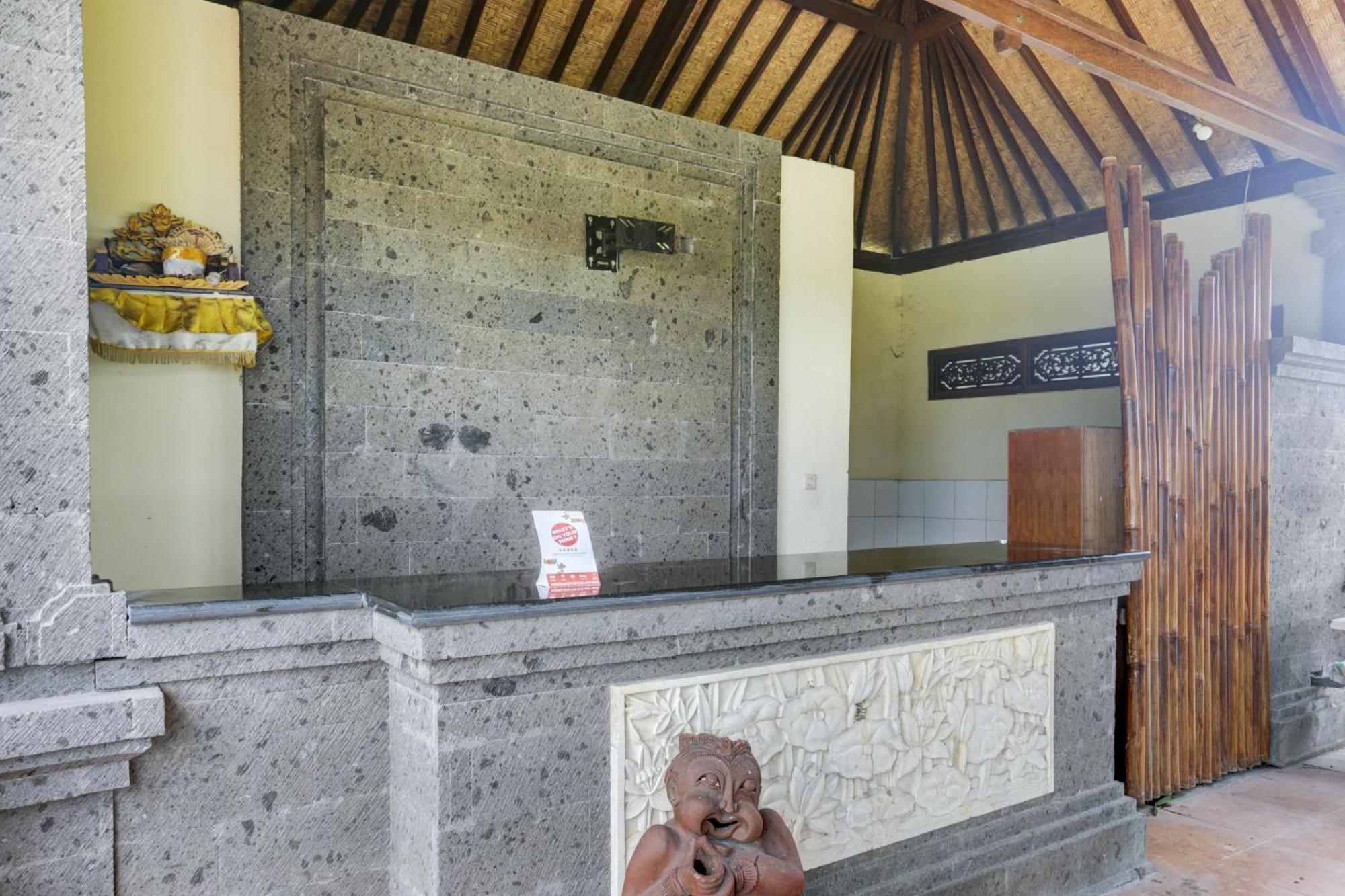 OYO 1762 Hotel Astiti Graha Tanah Lot Esterno foto